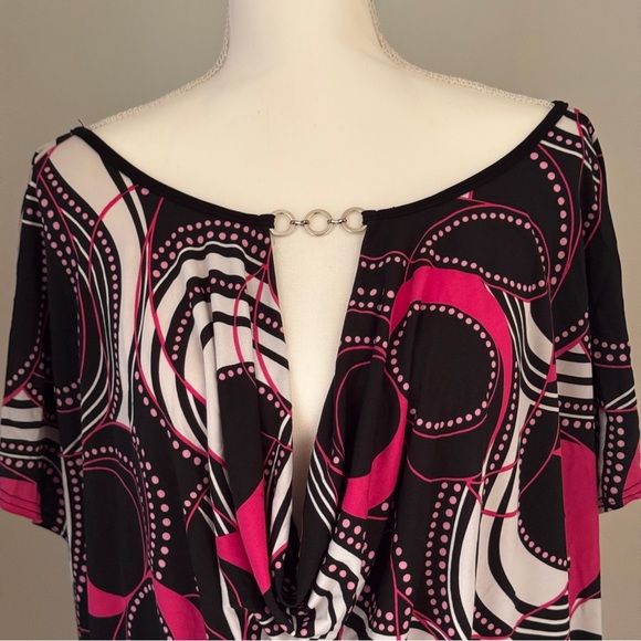 Pink and Black Abstract Print Top with Keyhole Back and Ring Detail - Size L - Picture 2 of 8